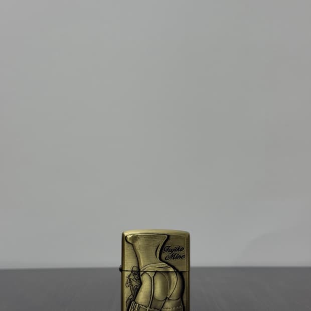 Vintage Pin-up Metal Lighter