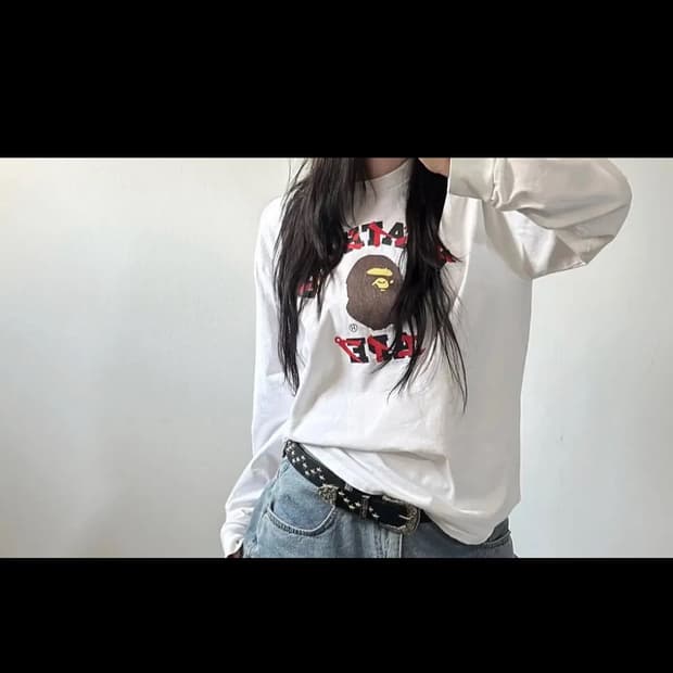 베이프 화이트 롱슬리브