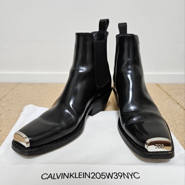 Calvin Klein 205W39NYC