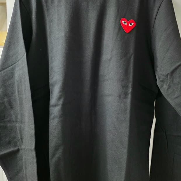 꼼데가르송 블랙 와펜 긴팔 티셔츠