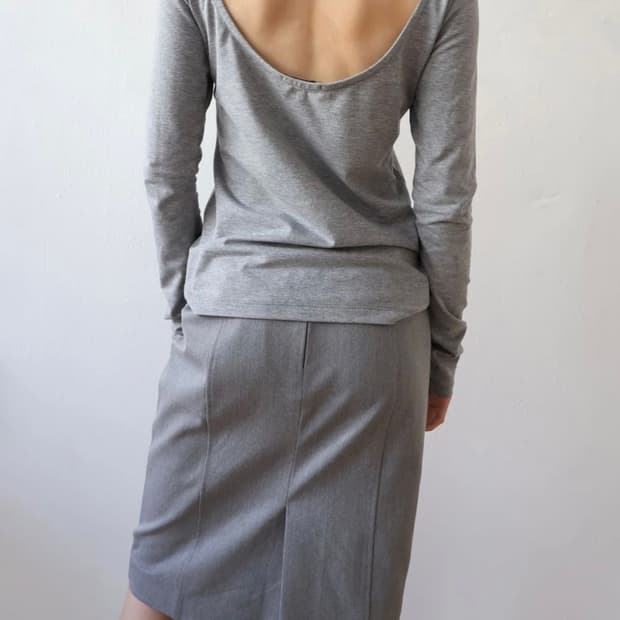 브리즈아카이브) Backless Long Sleeve T-Shirt GR