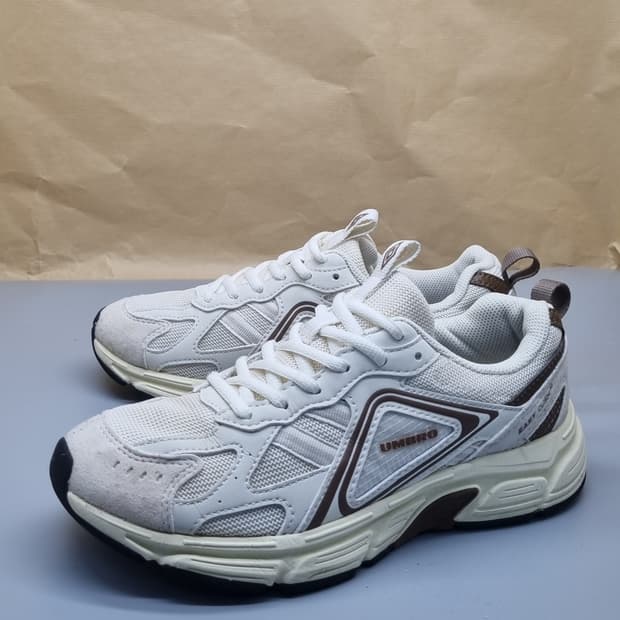 엄브로 ETR002 운동화245 