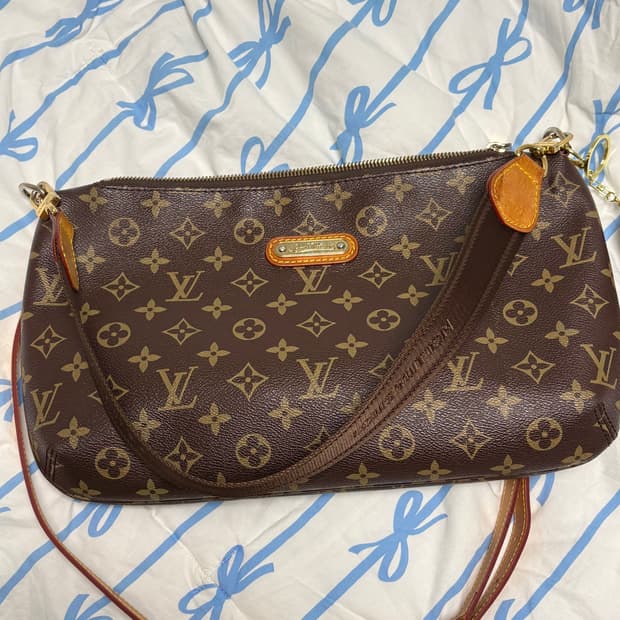 루이비통 크로스 숄더백 