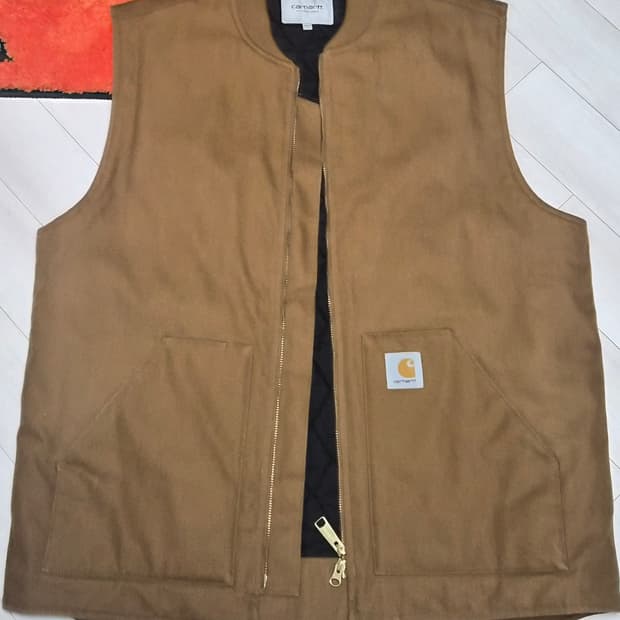 칼하트 베스트 브라운