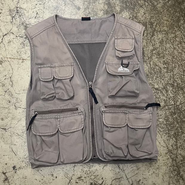 나이키 ACG 포켓 베스트 조끼 그레이