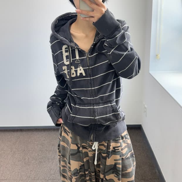 Abercrombie 아베크롬비 스트라이프 차콜 후드집업