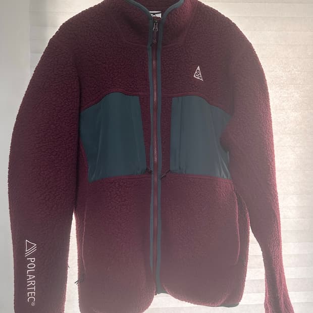 나이키 acg아크틱울프 후리스