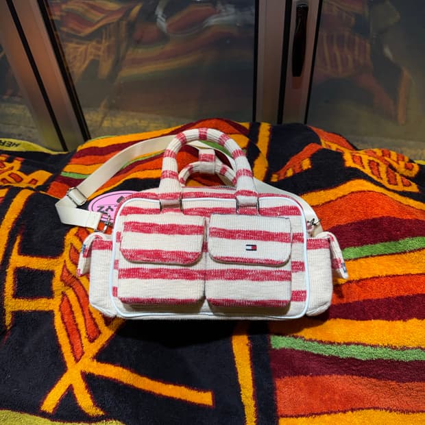 타미힐피거 스트라이프 캘리즈 업사이클링 백
