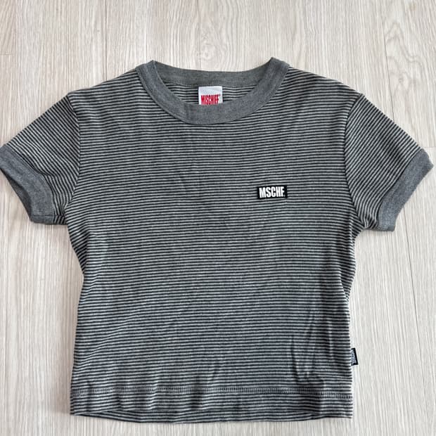 미스치프 크롭 반팔 티셔츠 스트라이프 그레이