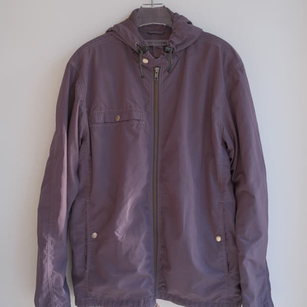 Nylon wind jacket