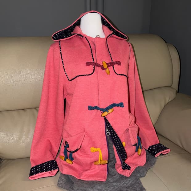 dot point toggle detail hood jacket