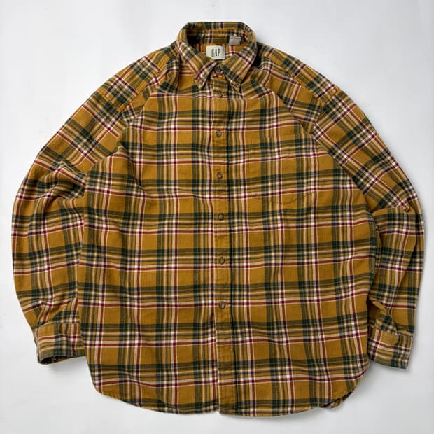 00s Gap Plaid Button Up Shirt