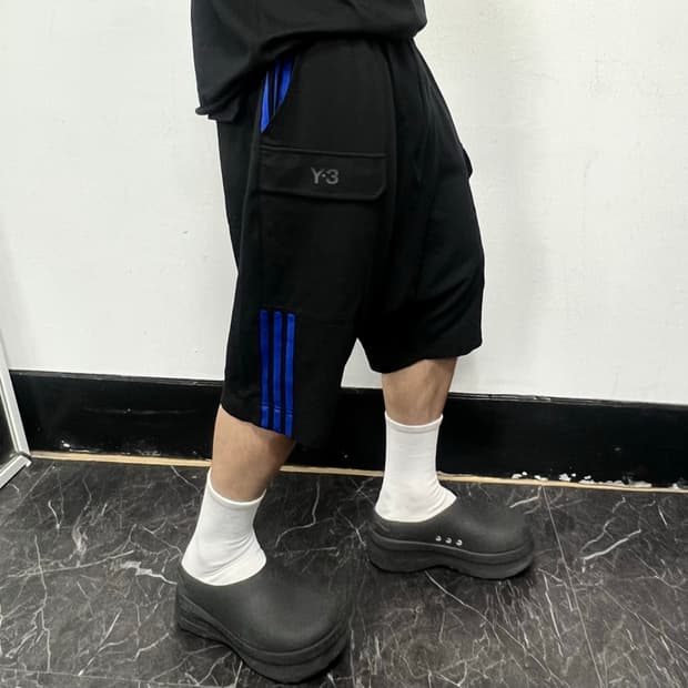Y-3 삼선 카고포켓 사루엘 배기 트랙팬츠