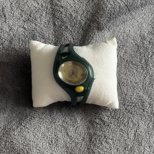 빈티지 나이키 트라이엑스 스위프트 시계 오레곤
