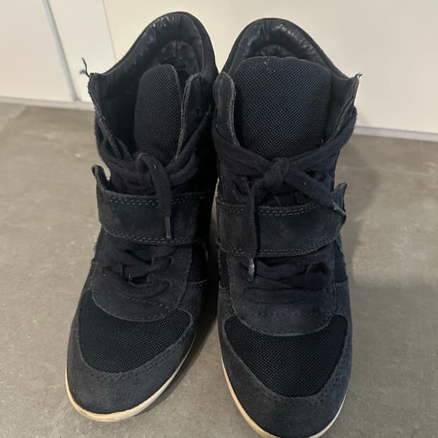 Ash 베아 트리플블랙 37 (240)