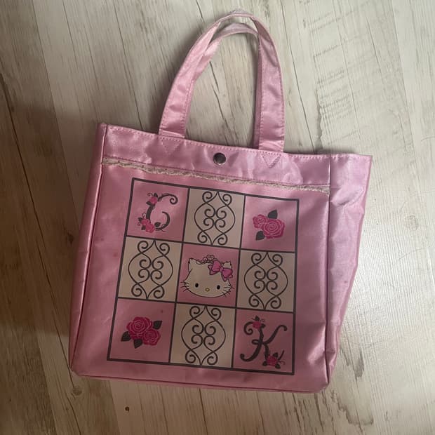 챠미키티 토트백