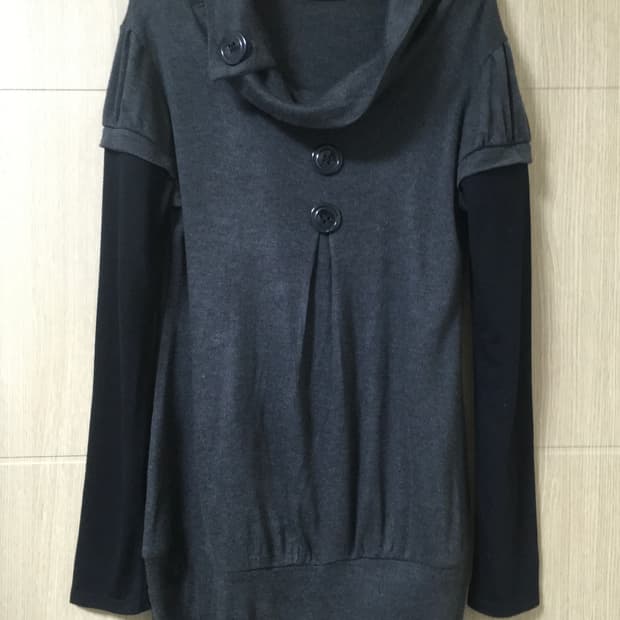 Button point polo neck onepiece 