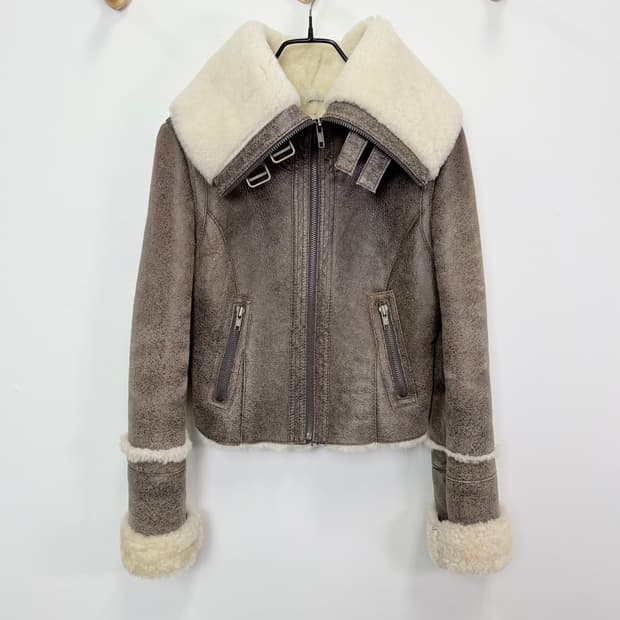 더비비안 리얼 양모 숏무스탕