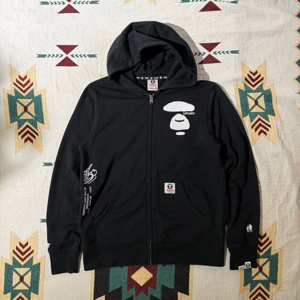 Aape by A Bathing a Ape UNVS Moonface