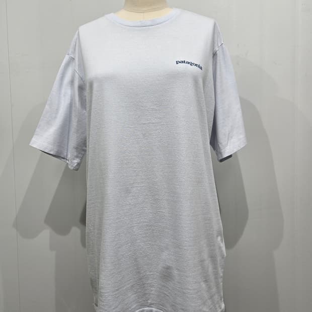 파타고니아 반팔 티셔츠 하늘색