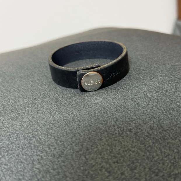 블레스 레더 팔찌