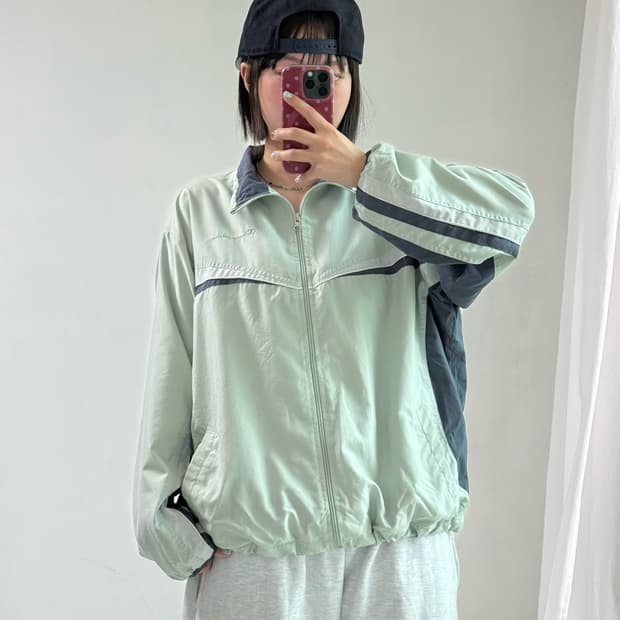 챔피온 피스타치오 바람막이