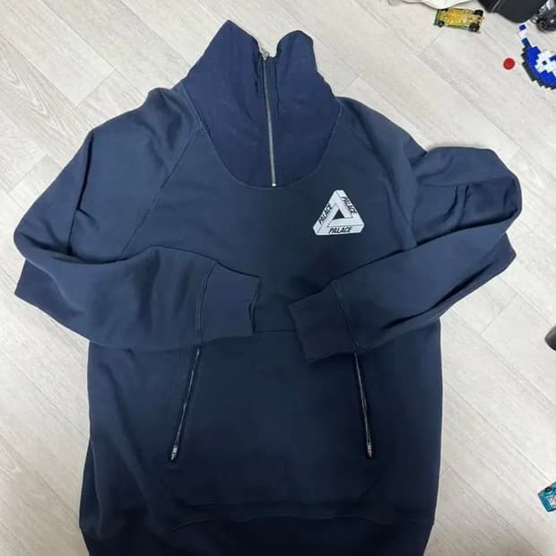 팔라스 넥 크루넥 xl  . 블랙