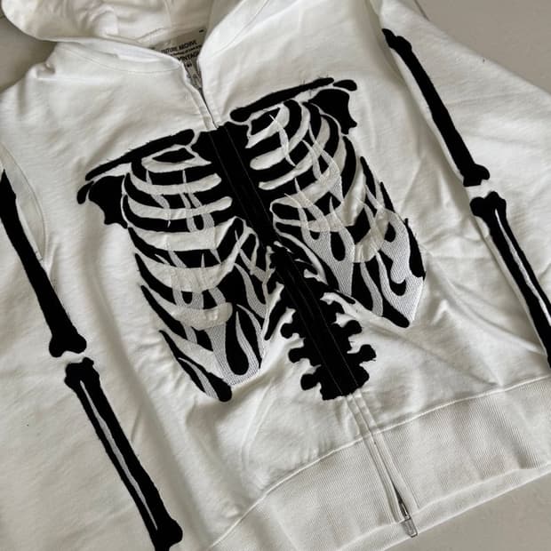 BONE ZIP UP HOODIE 본 지퍼업 후드티