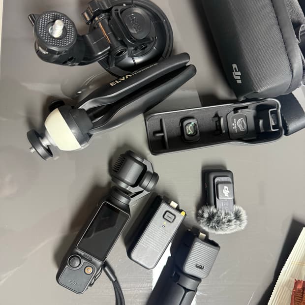 DJI 오즈모 포켓 3 크리에이터 콤보(sd카드,박스 포함x)