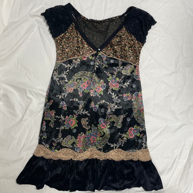 vintage velvet dress