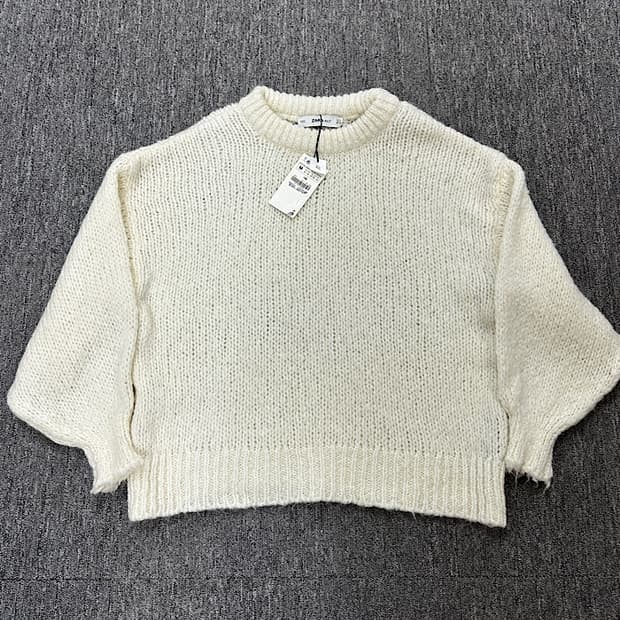 새상품 자라 오버핏 니트 