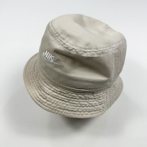 나이키 퓨추라 아이보리 버킷햇 모자