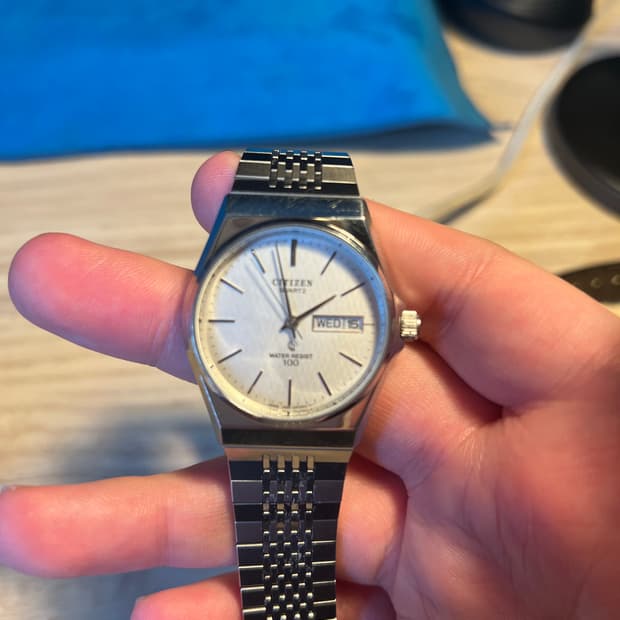 시티즌 70s 빈티지 쿼츠 팝니다(작동중)