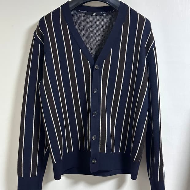 새상품급 / 지오송지오 스트라이프 가디건 네이비/105