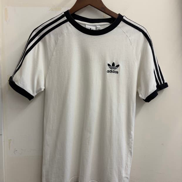 N133. 아디다스 링거티 반팔