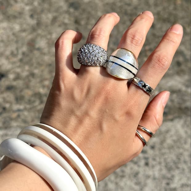Vintage Liner Bold Glass Ring