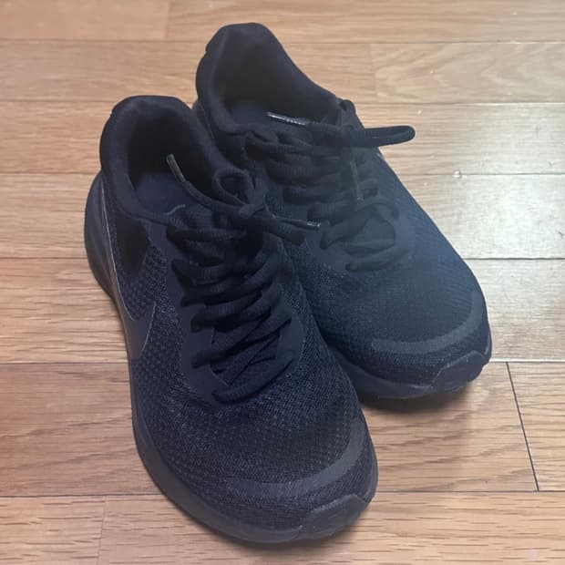 [230] 나이키 레볼루션7 블랙
