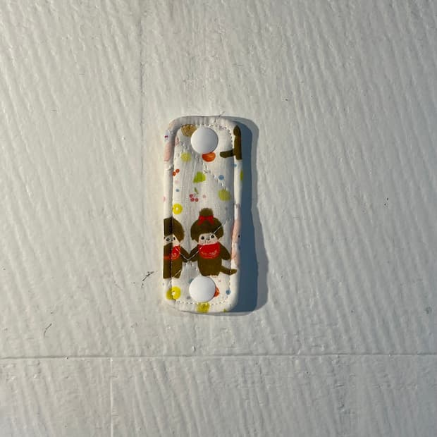 [ 핸드메이드 ] 몬치치 과일 원단 케이블 홀더