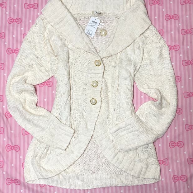 트랄라라 아이보리 모에 가디건