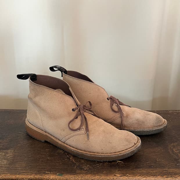 더블탭스 x 클락스 처카부츠