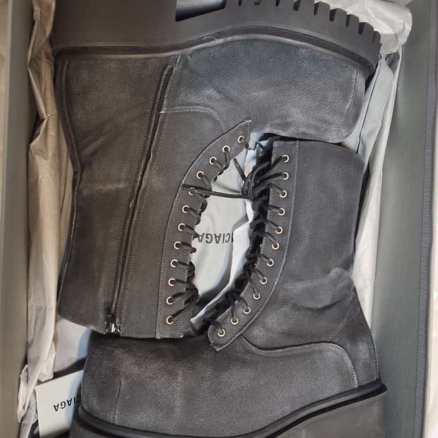 발렌시아가 스톰퍼 미시착 새상품