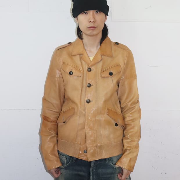 구찌 by 톰 포드 엘보우 패치 디테일 레더 블루종