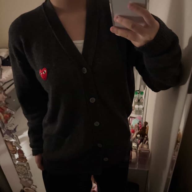 꼼데가르송 니트 가디건 판매합니다