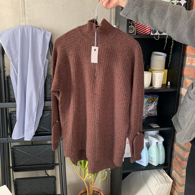 Perverze 퍼버즈 핑거홀 글러브 니트