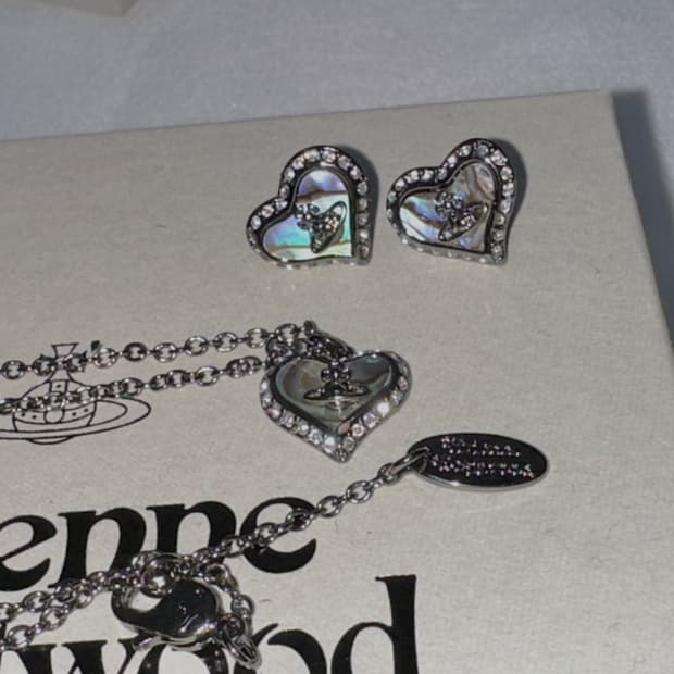 비비안 웨스트우드 메탈 하트 자개 귀걸이&목걸이 set