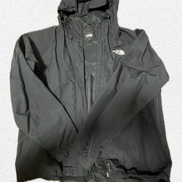 노스페이스 바람막이 95사이즈