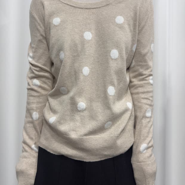 gap dot knit