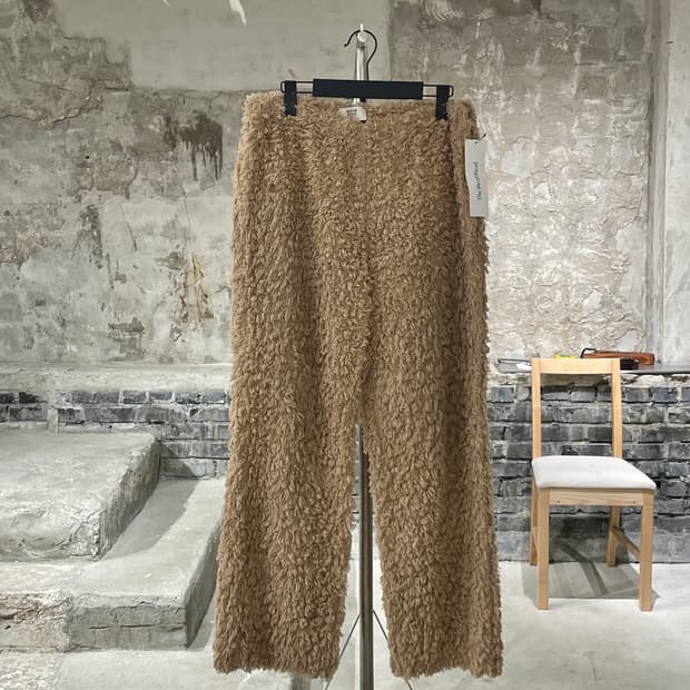 마리암 나시르 자데 16F/W 베이지 퍼 팬츠