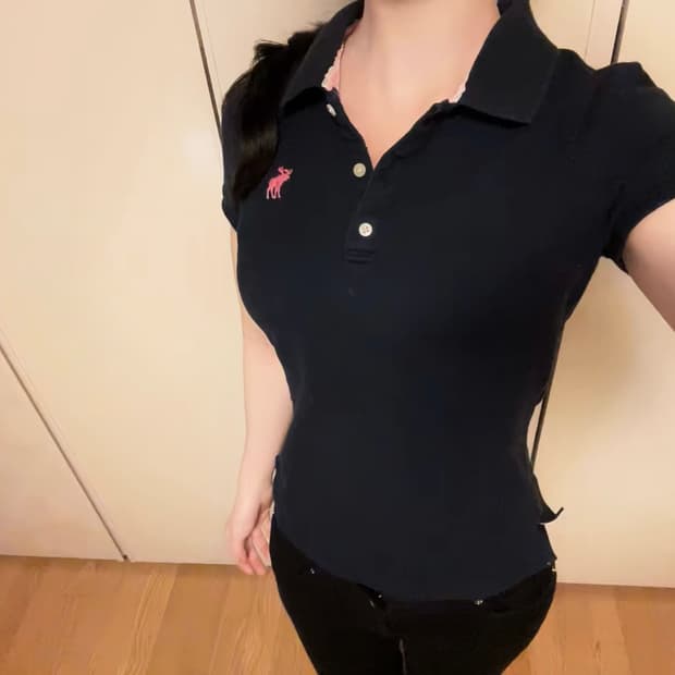 아베크롬비 여성 슬림핏 카라 반팔티 폴로 티셔츠 네이비