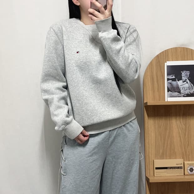 [정품] 타미 그레이 기모 맨투맨 [ S ]